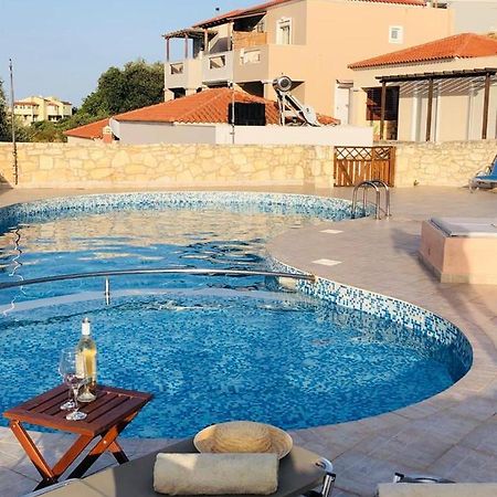 Villa Alysso 메갈라크라피아 외부 사진